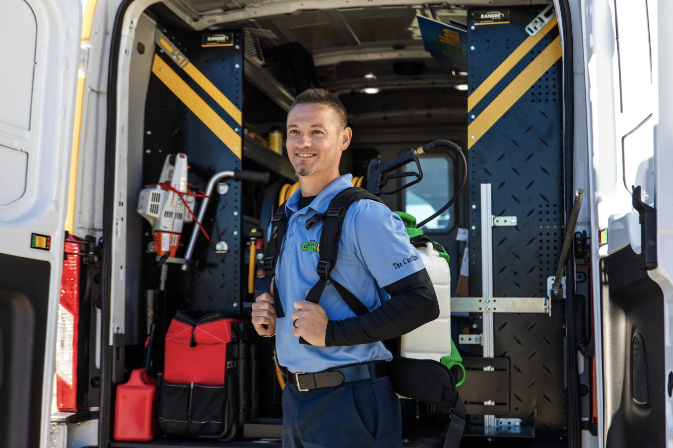 CanMan technician at pest control van